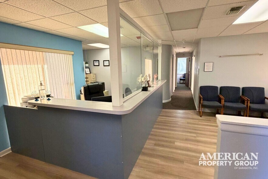 More Photos Of 2831 Ringling Blvd, Sarasota Medical For Sale