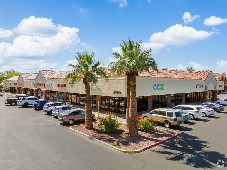More Photos Of 5905 W Bell Rd, Glendale Unknown For Lease