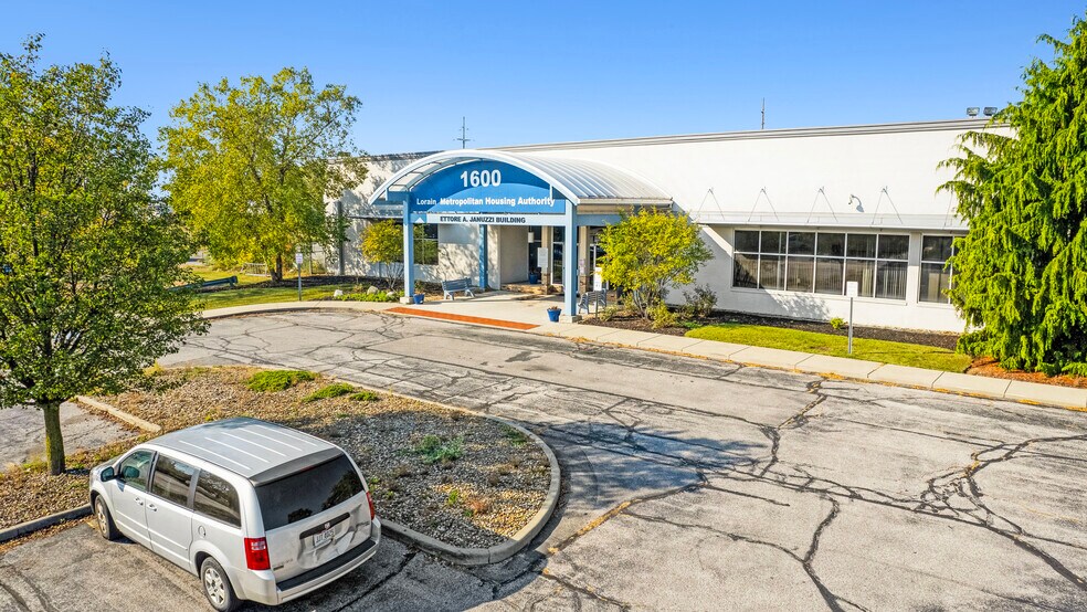 More Photos Of , Lorain Unknown For Sale