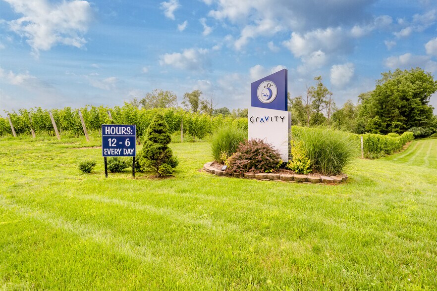 More Photos Of 10220 Lauer Rd, Baroda Winery Vineyard For Sale