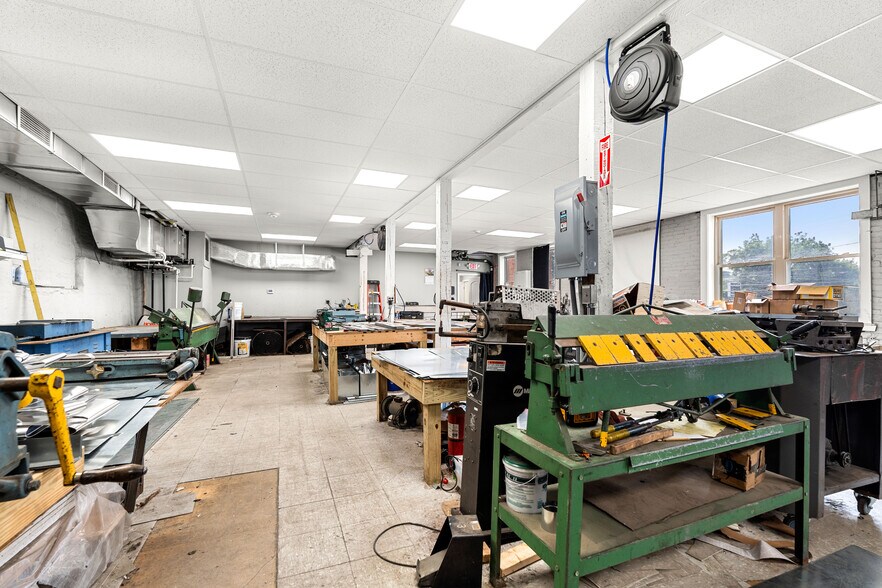 More Photos Of 205 River St, Haverhill Warehouse For Sale