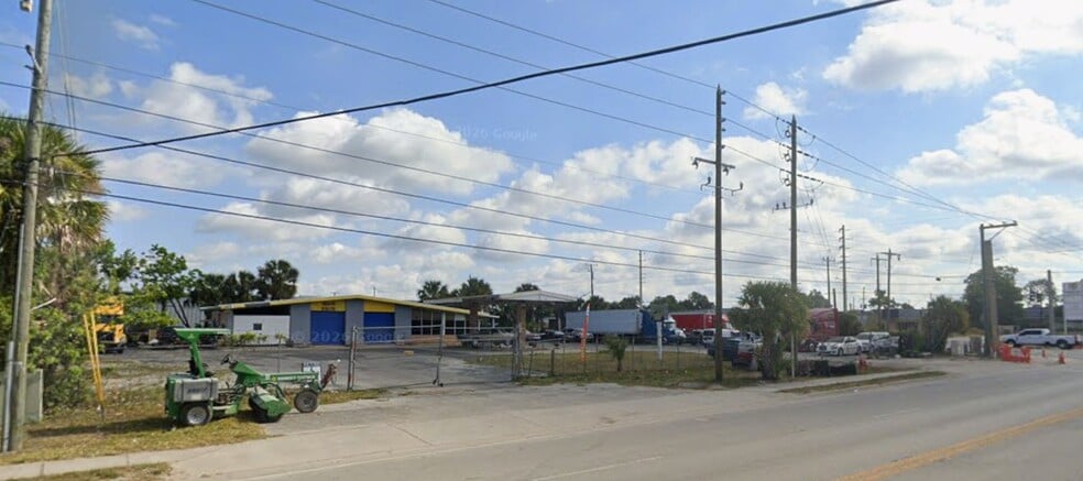 Primary Photo Of 3960 Silver Star Rd, Orlando Auto Dealership For Sale