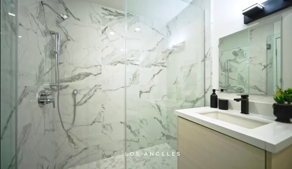 More Photos Of 1245 N New Hampshire Ave, Los Angeles Apartments For Sale