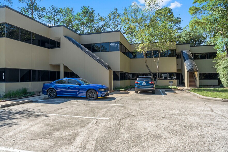 More Photos Of 1776 Woodstead Ct, The Woodlands Office For Sale