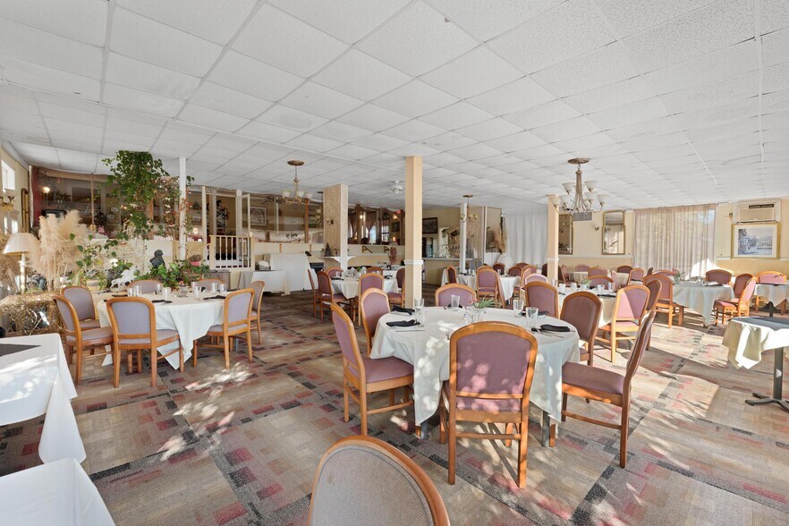 More Photos Of 607 Butts Mill Rd, Pine Mountain General Retail For Sale