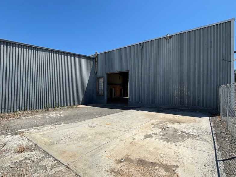 More Photos Of 4711 Paoli Loop Rd, American Canyon Warehouse For Lease