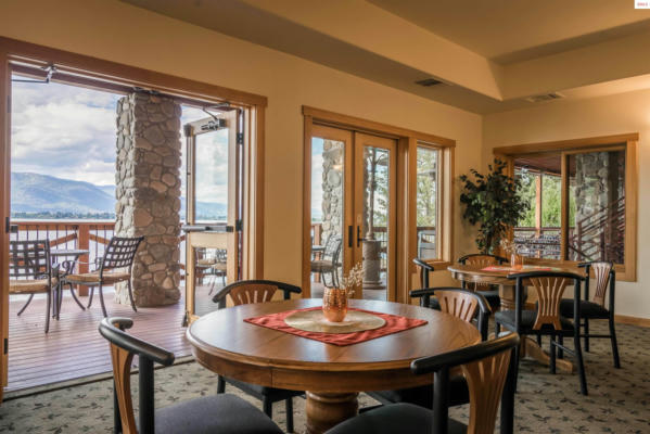 More Photos Of 41-45 Lakeshore Dr, Sagle Hotel For Sale