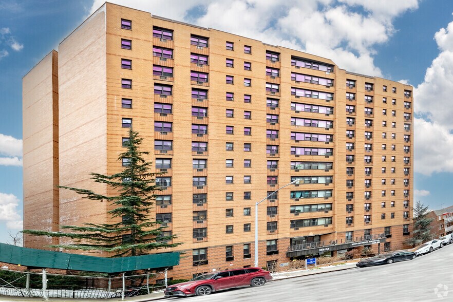 More Photos Of 138-48-138-52 Elder Ave, Flushing Apartments For Lease