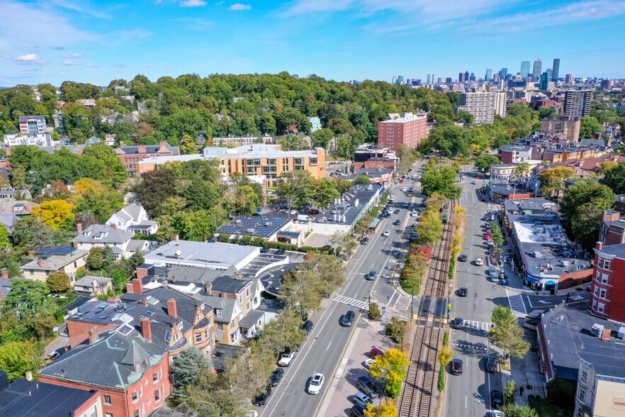 More Photos Of 1680 Beacon St, Brookline Apartments For Lease