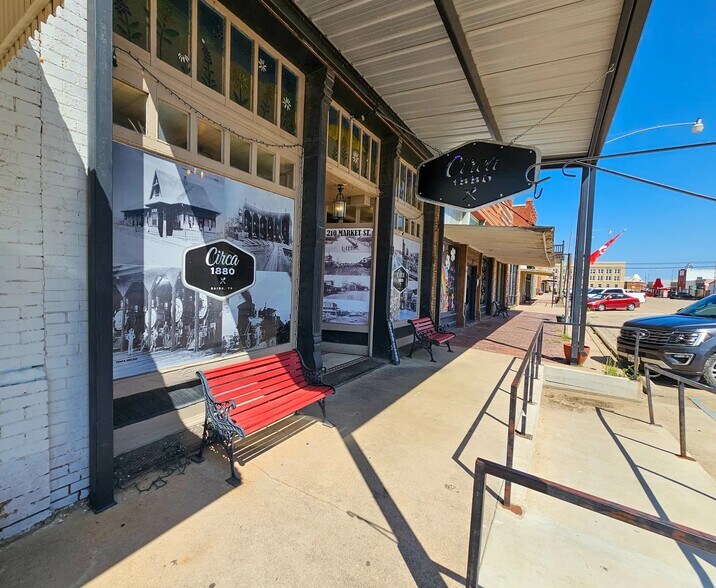 More Photos Of 210 Market St, Baird Restaurant For Sale