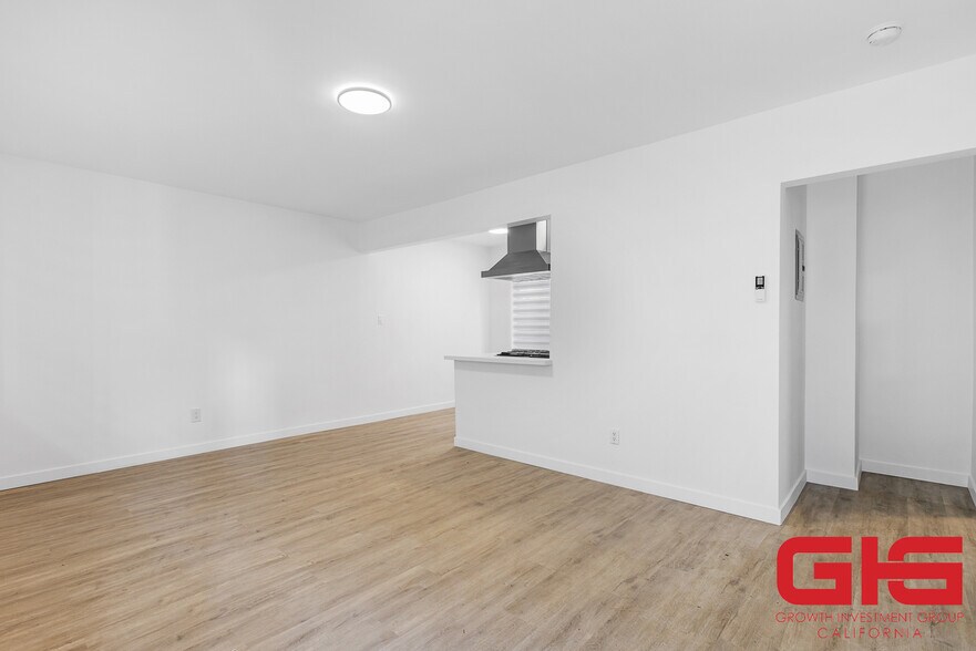 More Photos Of 521 E Live Oak Ave, Arcadia Apartments For Sale