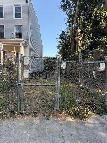 More Photos Of 148 Madison st, Brooklyn Land For Sale