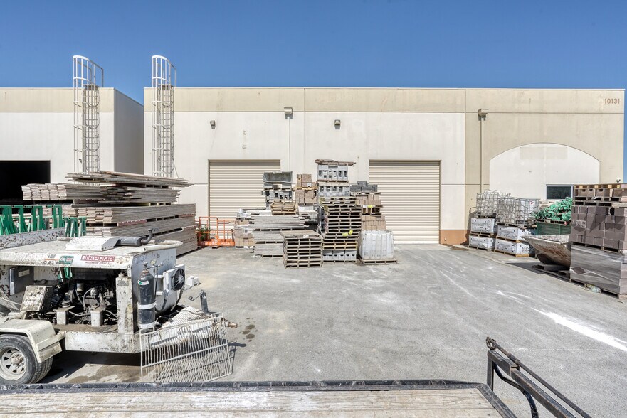 More Photos Of 10131 Iron Rock Way, Elk Grove Manufacturing For Lease