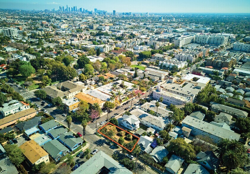 More Photos Of 1357 N Las Palmas Ave, Los Angeles Land For Sale