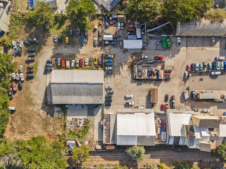 More Photos Of 980 17th Ave, Santa Cruz Warehouse For Sale