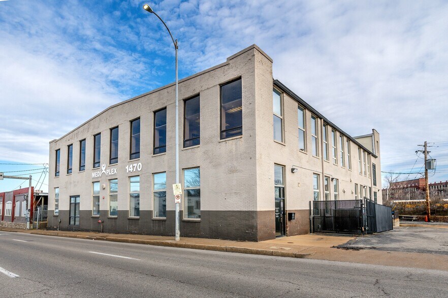 More Photos Of 1470 S Vandeventer Ave, Saint Louis Loft Creative Space For Sale