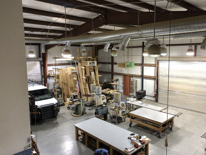 More Photos Of 3212 Mt Pinos Way, Frazier Park Light Manufacturing For Sale