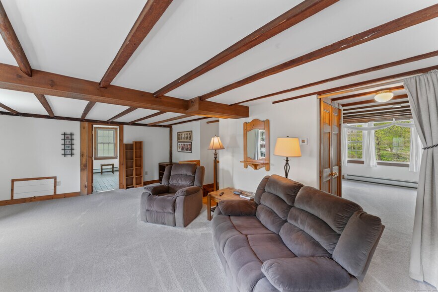 More Photos Of 11 Glen Rd, Sandy Hook Apartments For Sale