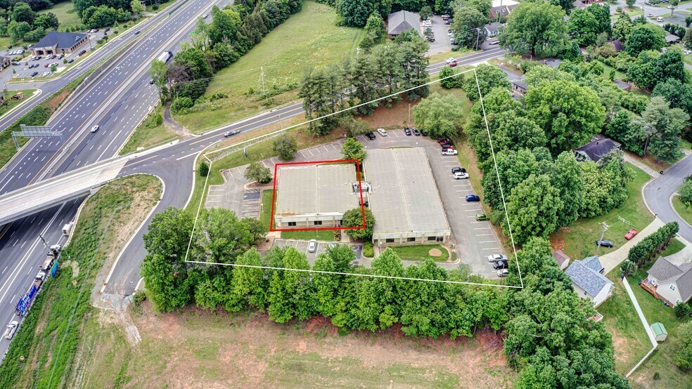 More Photos Of 1835 Davie Ave, Statesville Medical For Sale