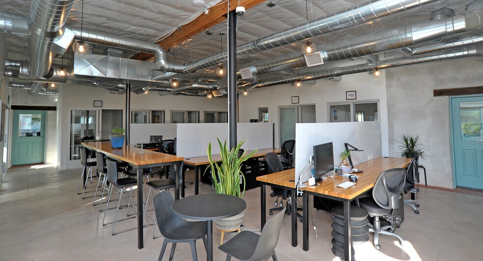 More Photos Of 319 W Simpson St, Tucson Loft Creative Space For Sale