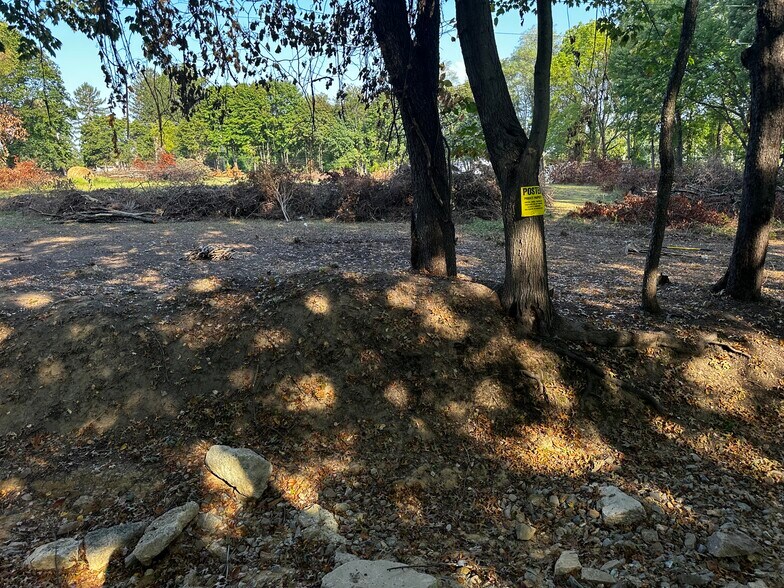 More Photos Of 651 Lincoln St, Oxford Land For Sale