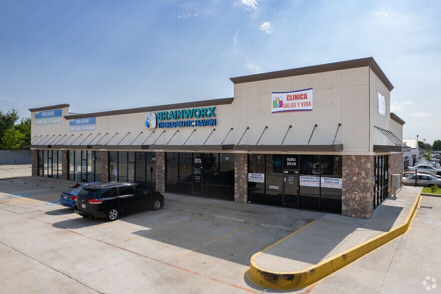 More Photos Of 920 E Little York Rd, Houston Storefront For Sale