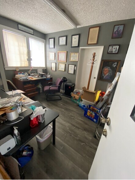 Primary Photo Of 1511 E 52nd St, Los Angeles Religious Facility For Sale