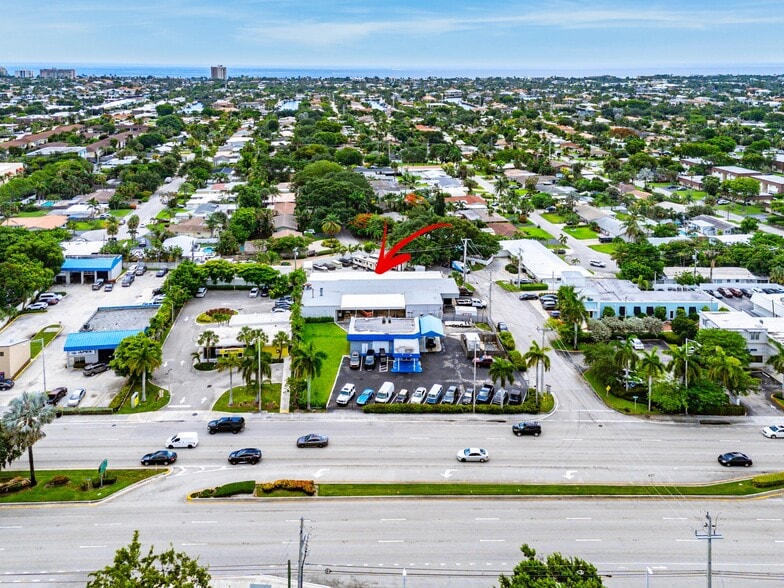 More Photos Of 1941 NE 34th Ct, Lighthouse Point Freestanding For Sale