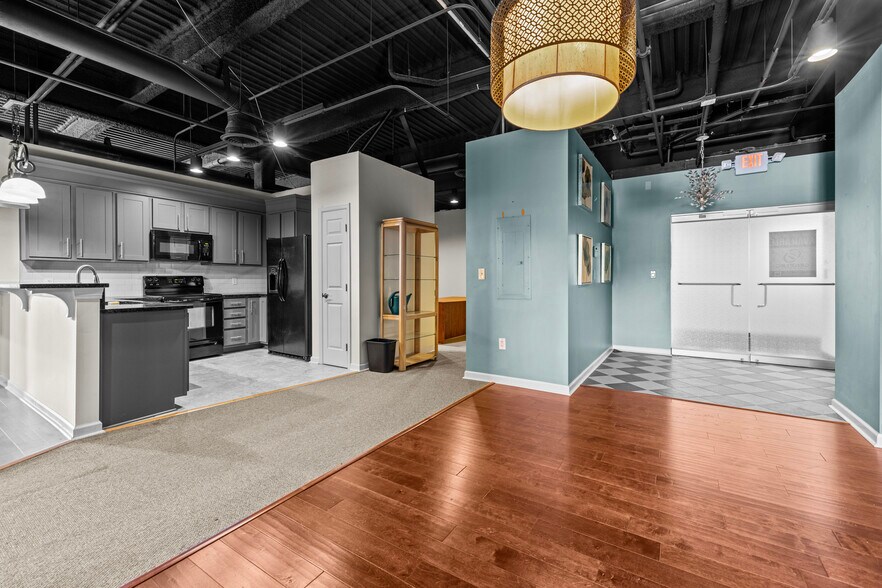 More Photos Of 801 Poindexter St, Chesapeake Office Residential For Sale