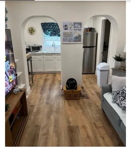 More Photos Of 405 S Orion Ave, Clearwater Multifamily For Sale