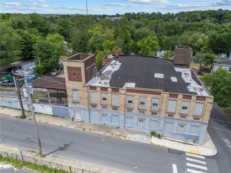 More Photos Of 365 W Whitehall St, Allentown Warehouse For Sale