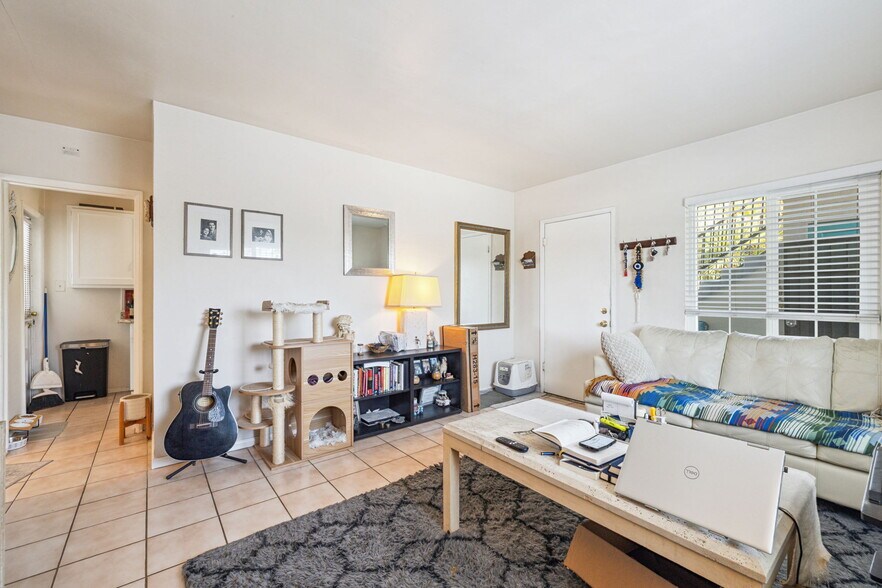 More Photos Of 1674 S Via Salida, Palm Springs Apartments For Sale