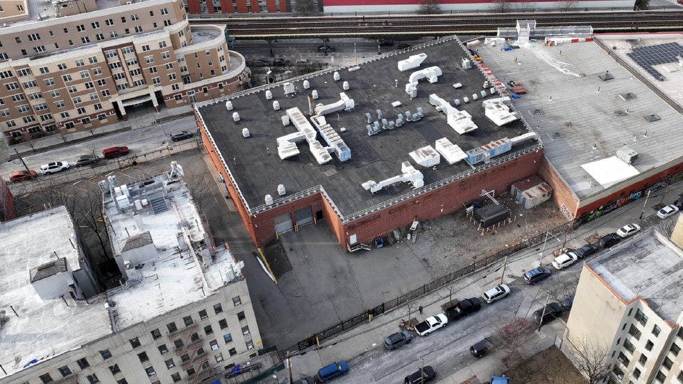 More Photos Of 1776 Hoe Ave, Bronx Warehouse For Lease