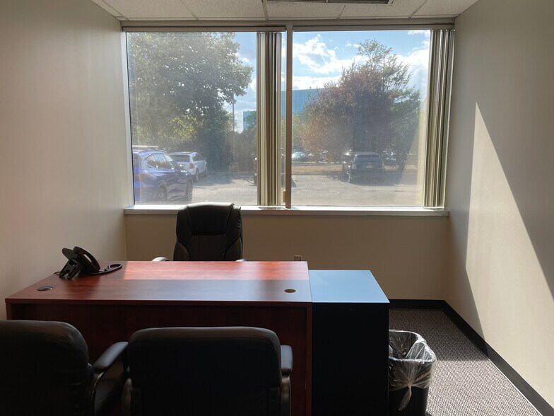 25 Melville Park Rd, Melville, NY 11747 Office For Lease