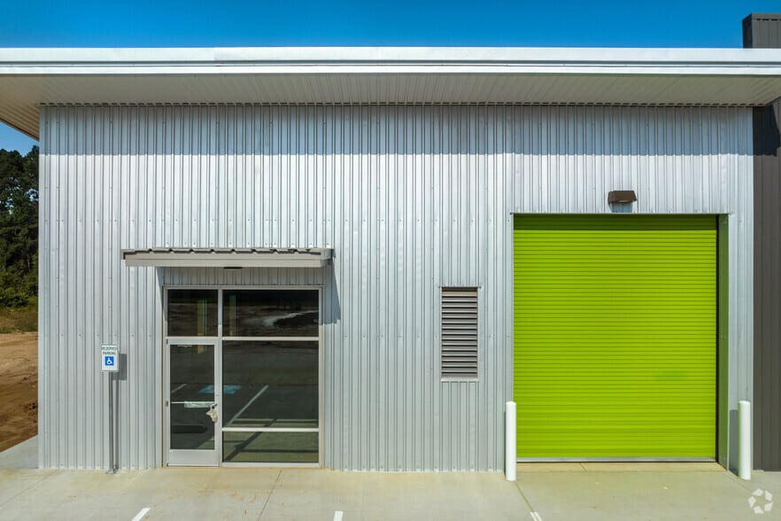 More Photos Of 25115-25155 FM 2978 Rd, Tomball Unknown For Lease