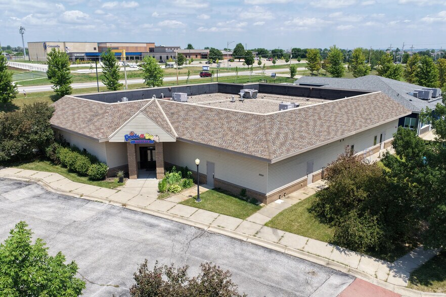 More Photos Of 5225 N 158th Ave, Omaha Daycare Center For Lease