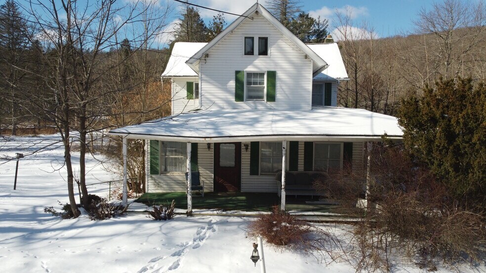 More Photos Of 248 S Sterling Rd, South Sterling Hotel For Sale