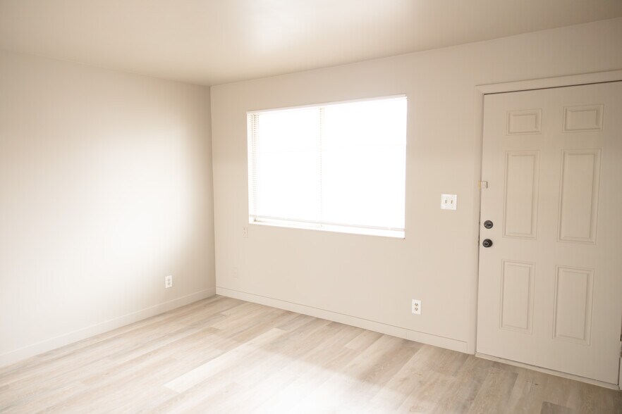 More Photos Of 506 14th St, Ogden Apartments For Sale