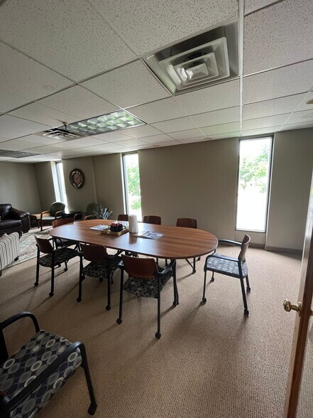 More Photos Of 120 Plato Blvd W, Saint Paul Warehouse For Lease