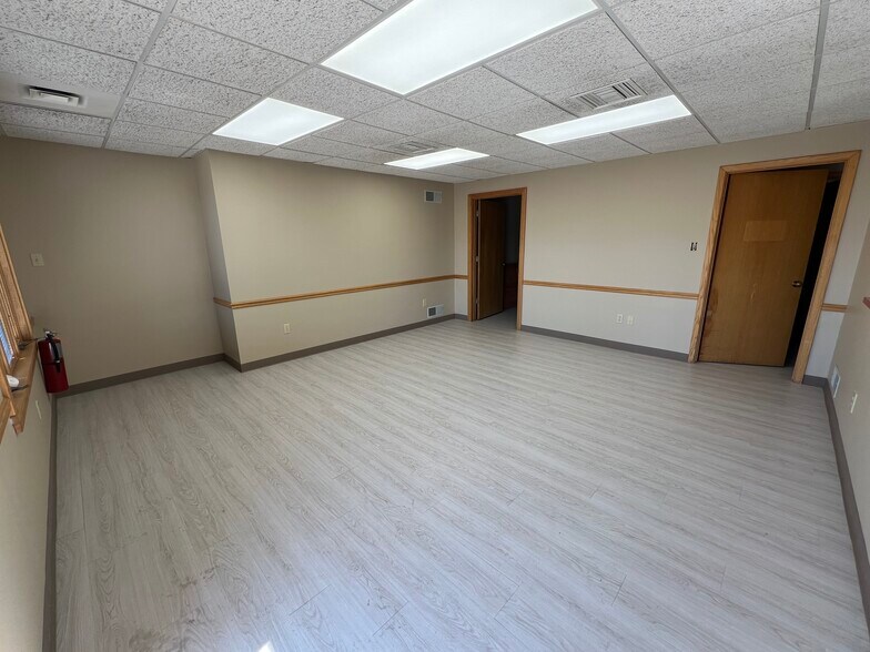 More Photos Of 155 Mount Pleasant Rd, West Newton Medical For Lease