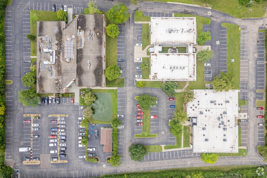 More Photos Of 1325 E Kemper Rd, Springdale Medical For Lease
