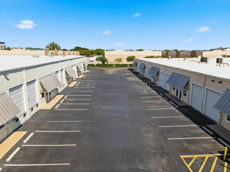 More Photos Of 1200-1340 Stirling Rd, Dania Beach Unknown For Lease