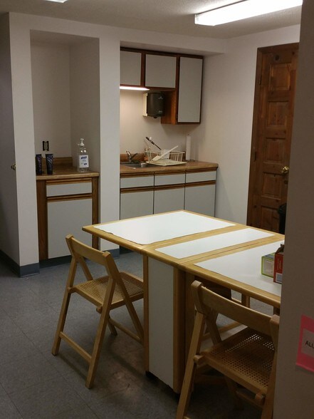 More Photos Of 3528 Warsaw Ave, Cincinnati Light Distribution For Lease