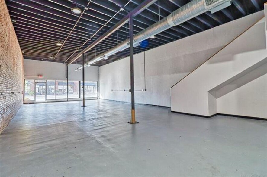 More Photos Of 111-117 S Main St, Eufaula Office For Sale