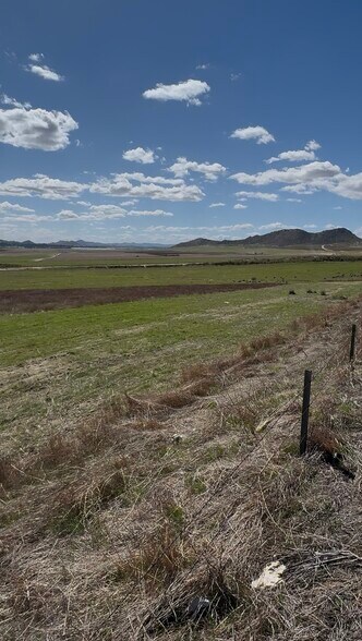 More Photos Of 0 Ramona Expressway Way, Perris Land For Lease