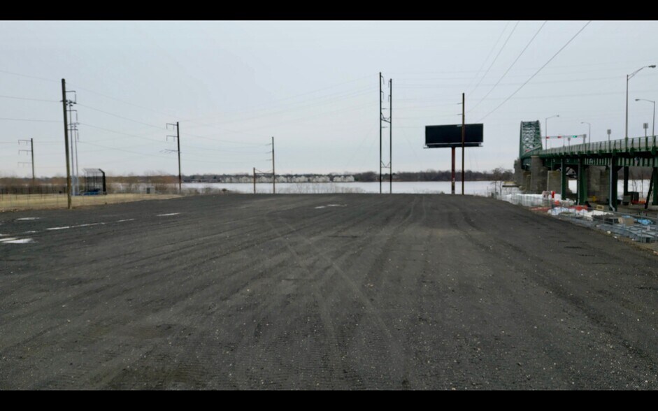 More Photos Of 6425 New State Rd, Philadelphia Land For Lease