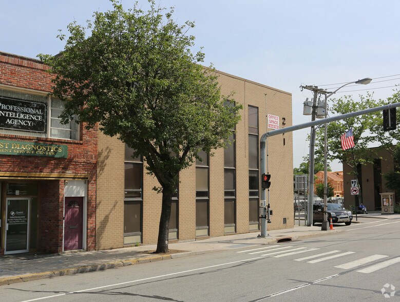 More Photos Of 271 Jericho Tpke, Floral Park Office For Lease