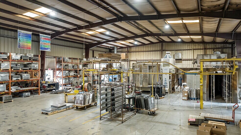 More Photos Of 2005 60th Pl E, Bradenton Industrial For Sale