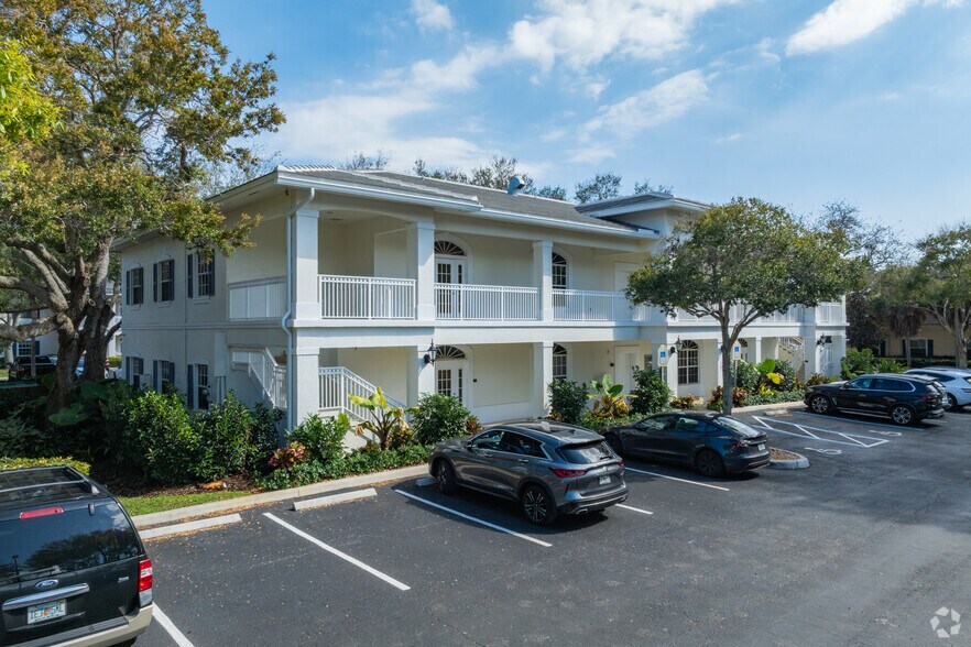 Primary Photo Of 100 Village Square Xing, Palm Beach Gardens Coworking Space