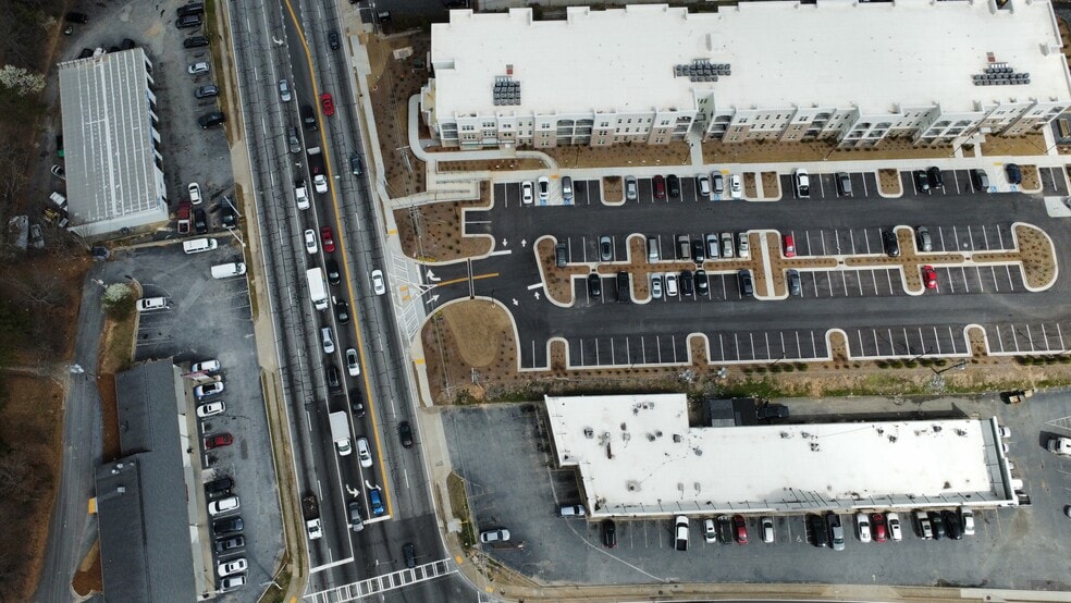 More Photos Of 5470 Buford Hwy, Norcross Freestanding For Sale